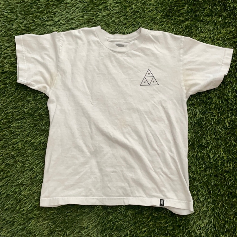 A boys large huf shirt